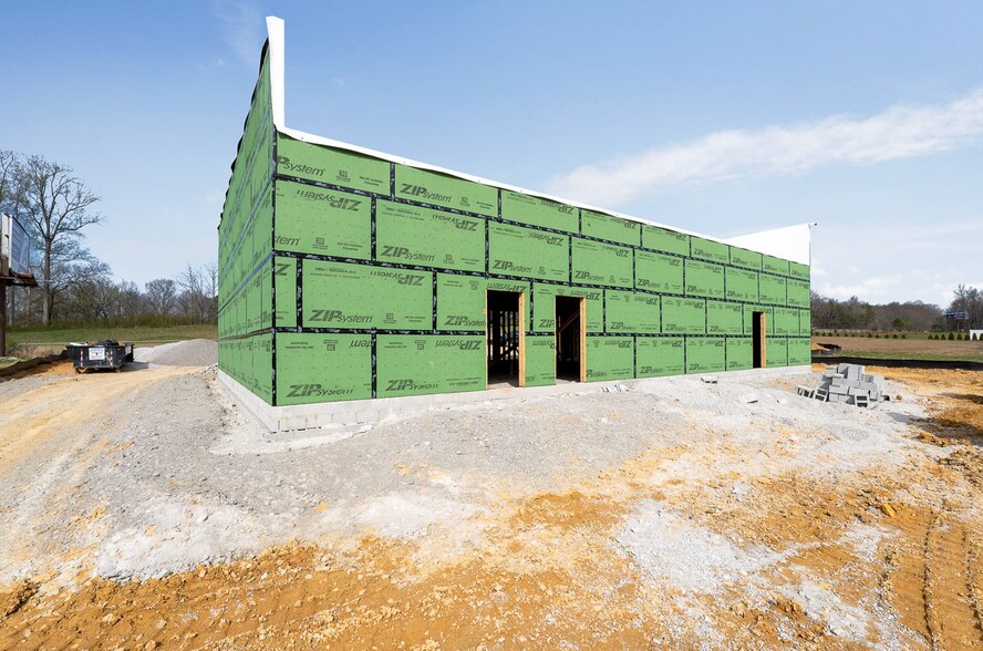 124 Dale Mires Ln, Baxter, TN à louer - Photo du bâtiment - Image 3 de 9