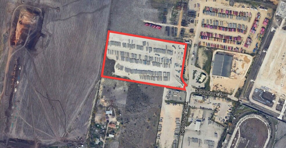 14603 Speedway Park, Von Ormy, TX à louer - Photo du bâtiment - Image 3 de 5