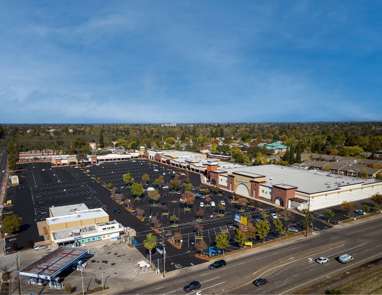 4006-4794 Manzanita Ave, Carmichael, CA for lease - Building Photo - Image 1 of 9