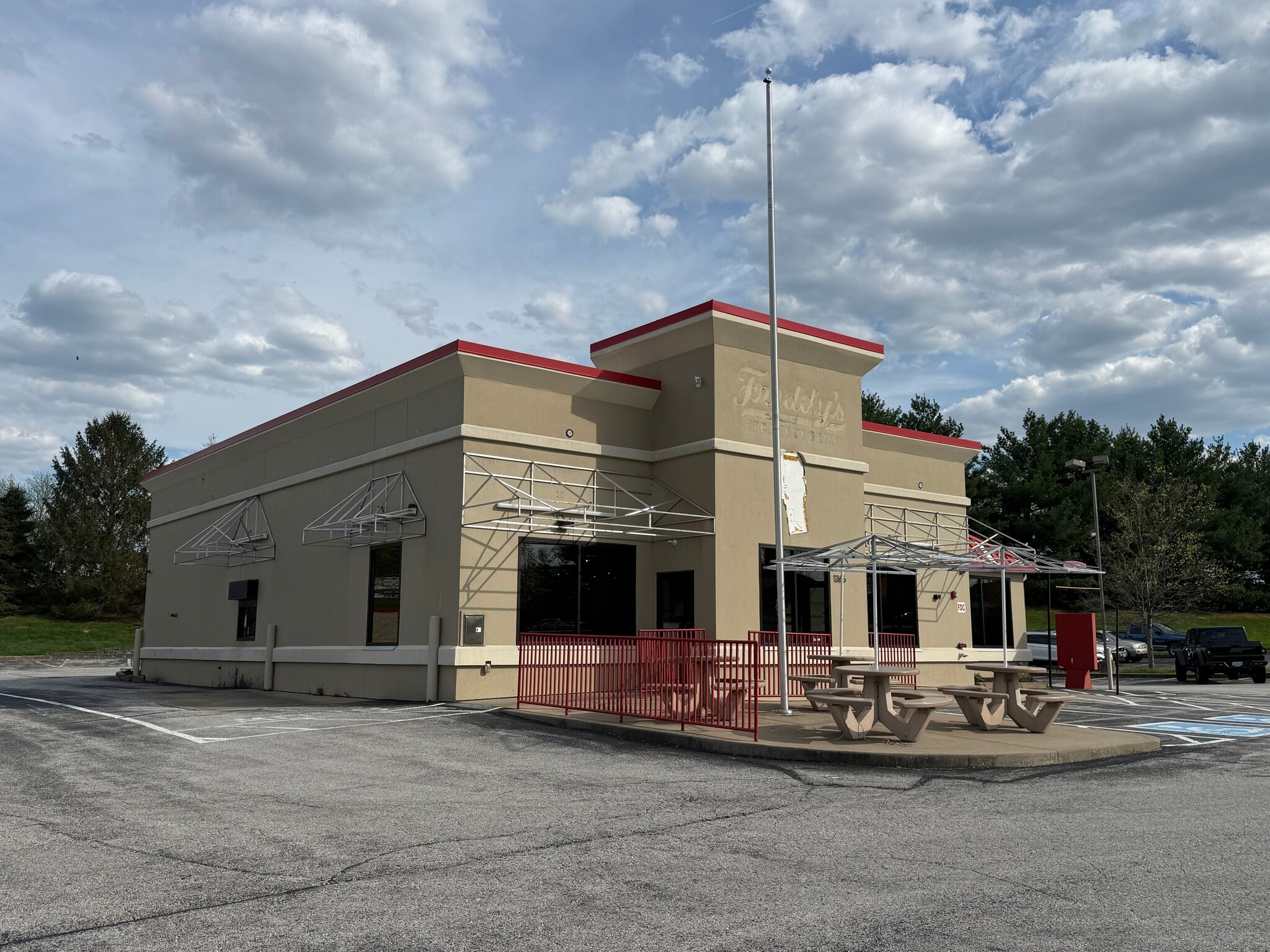1365 Jungermann Rd, Saint Peters, MO for sale Primary Photo- Image 1 of 16