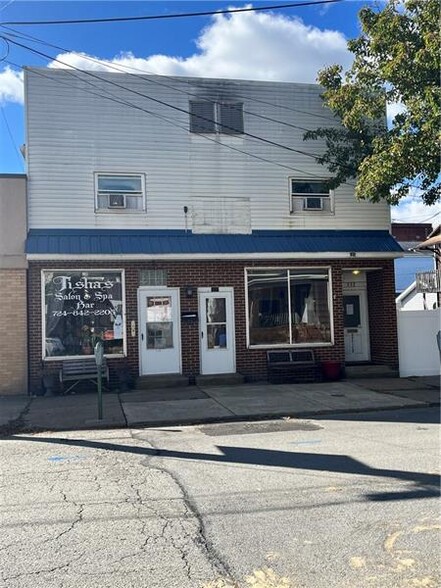 112 Main St, Leechburg, PA for sale - Building Photo - Image 1 of 2