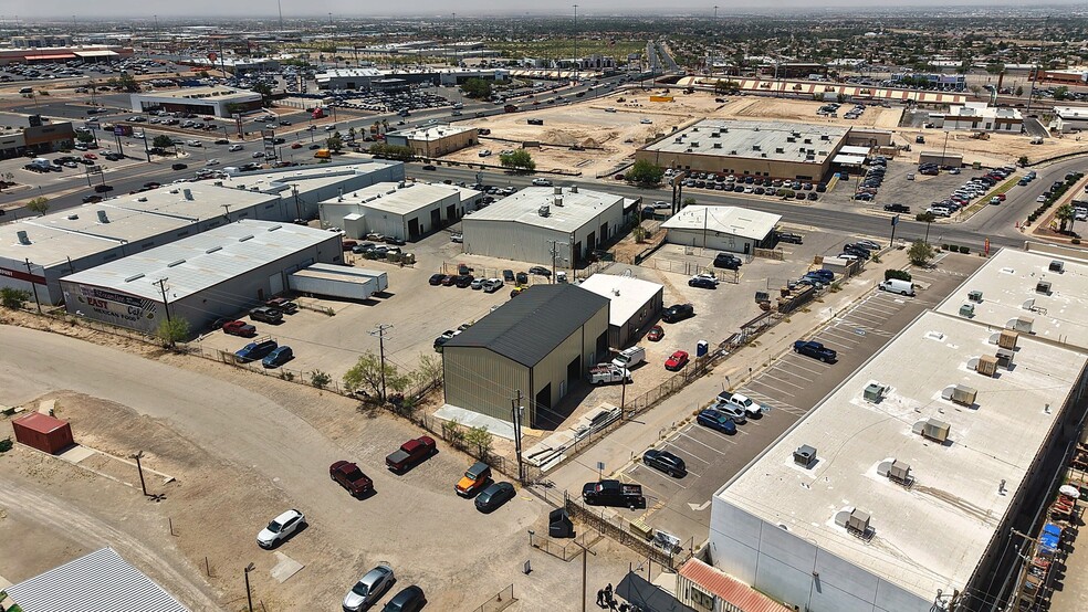 11237 Rojas Dr, El Paso, TX for lease - Primary Photo - Image 1 of 11