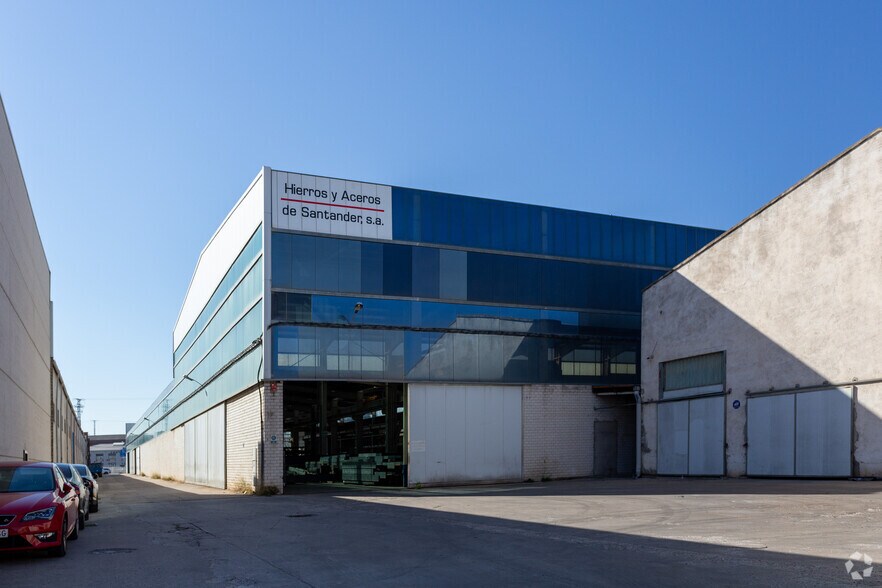 Calle Lago Carucedo s/n, Fuenlabrada, Madrid à louer - Photo du bâtiment - Image 3 de 3