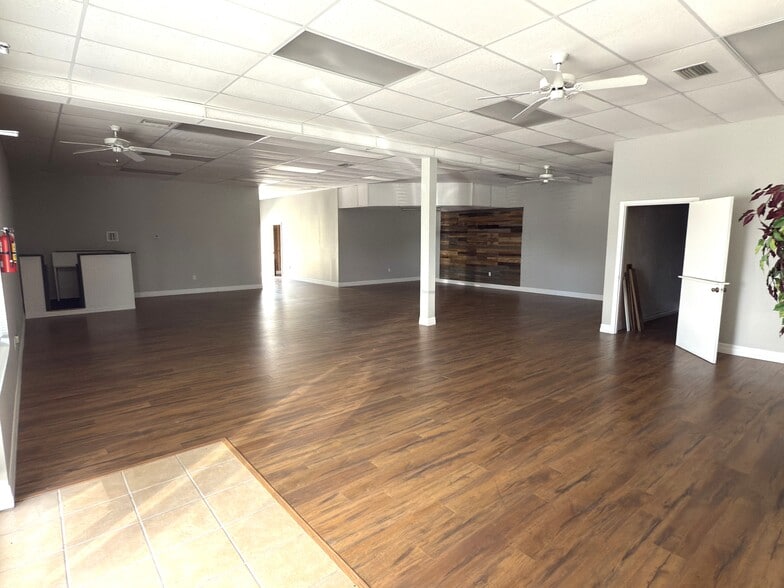 3762 Tamiami Trl, Port Charlotte, FL for lease - Building Photo - Image 3 of 11