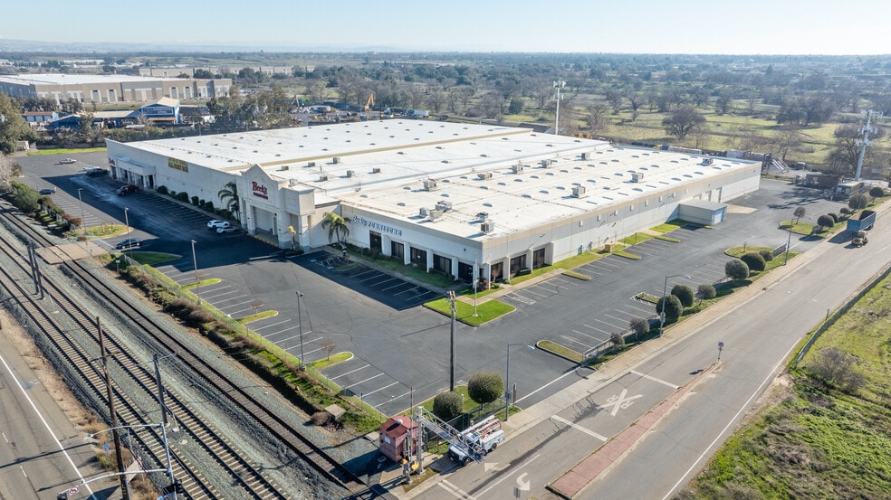 11840 Folsom Blvd, Rancho Cordova, CA for sale - Aerial - Image 3 of 12
