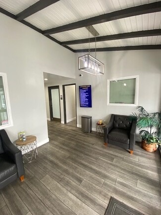 Plus de détails pour 160 Centennial Way, Tustin, CA - Bureau à louer