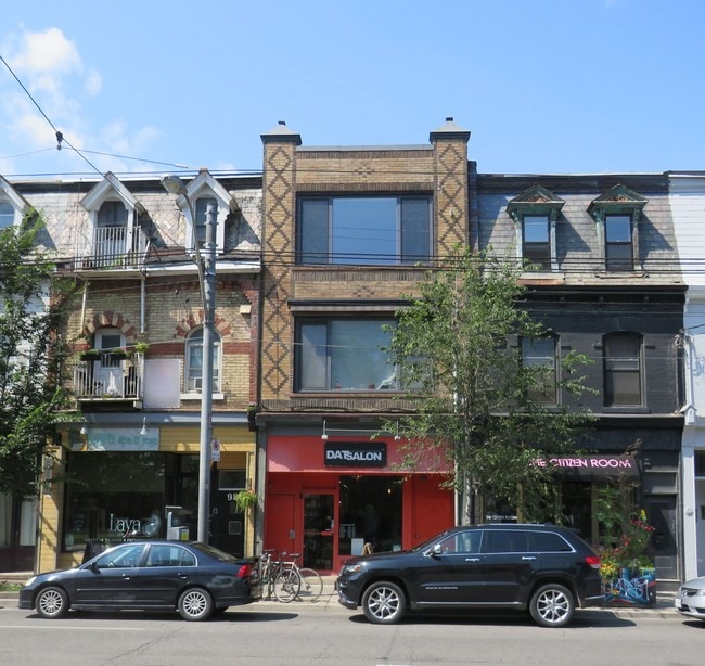 More details for 984 Queen St W, Toronto, ON - Retail for Lease