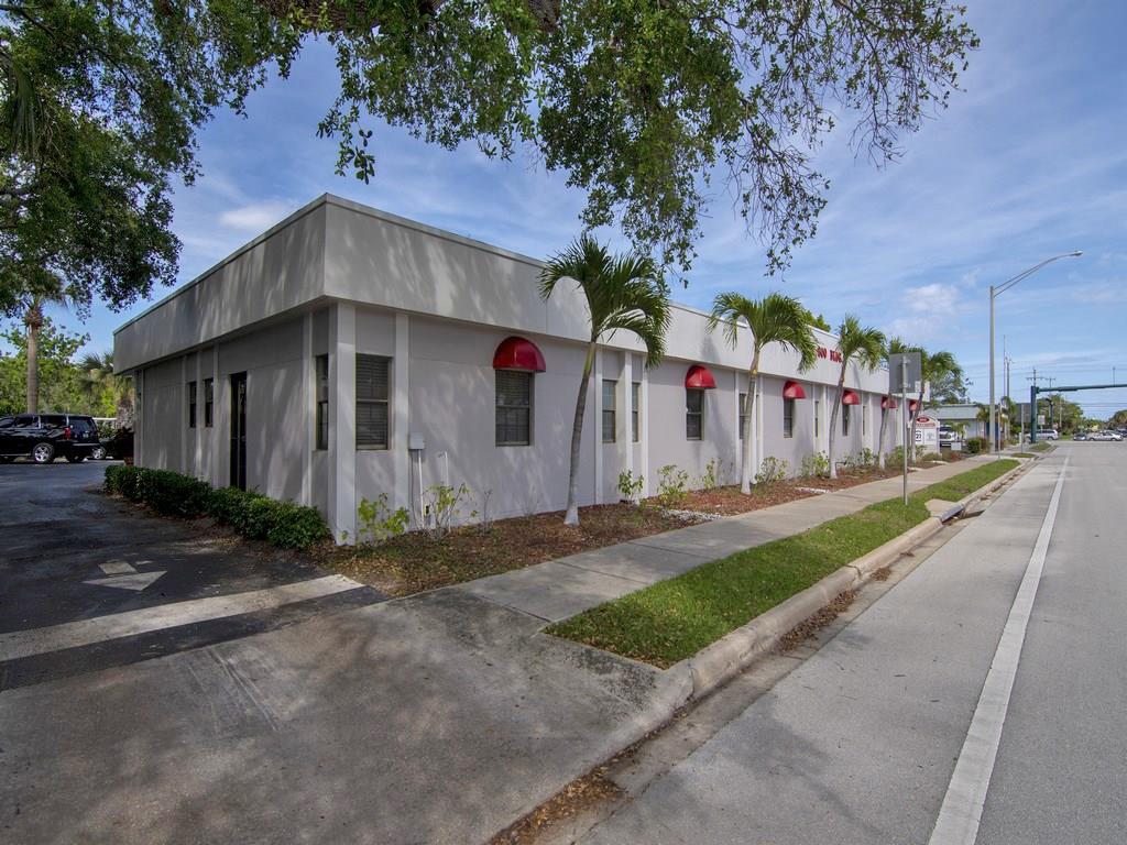 800 20th Pl, Vero Beach, FL à louer Photo du bâtiment- Image 1 de 34