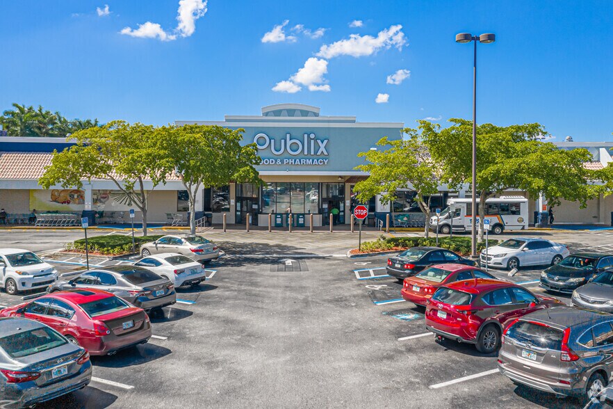 10075-10155 W Oakland Park Blvd, Sunrise, FL à louer - Photo du bâtiment - Image 2 de 17