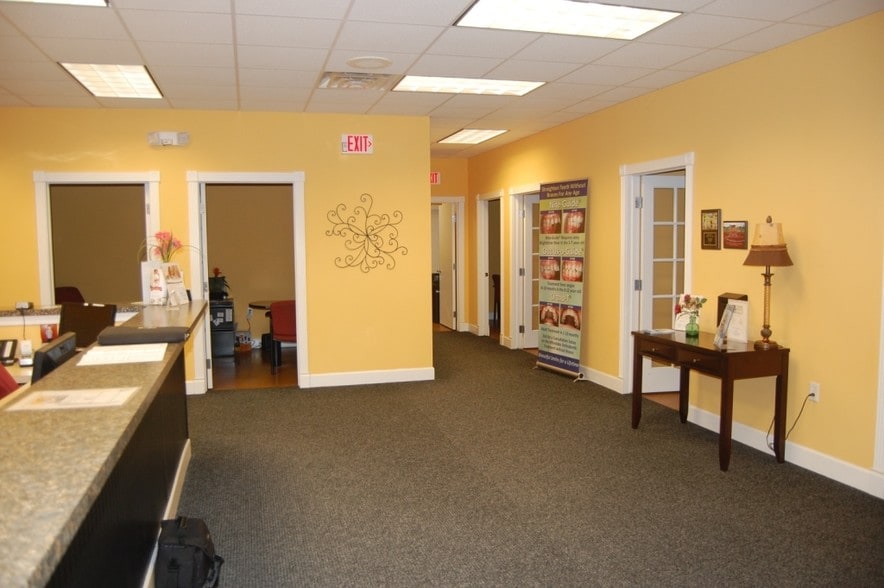 5007 Transit Rd, Depew, NY for lease - Building Photo - Image 3 of 9