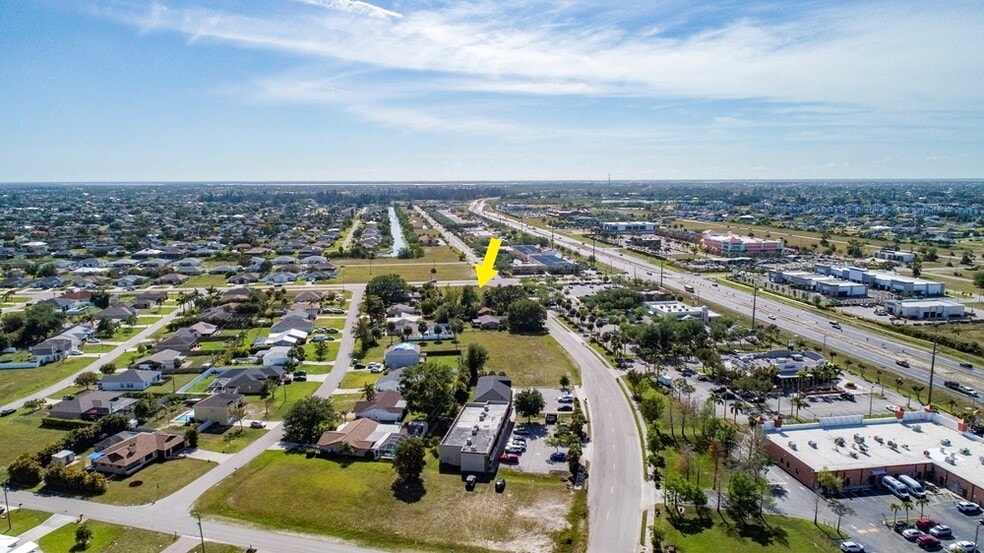 758 4th st, Cape Coral, FL for sale - Building Photo - Image 2 of 10