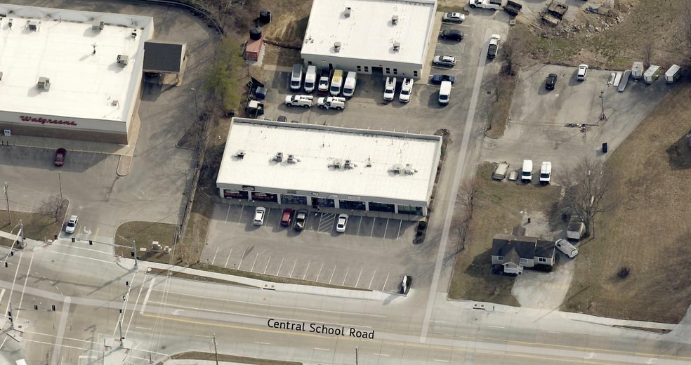 4500-4520 Central School Rd, Saint Charles, MO for lease - Building Photo - Image 2 of 11