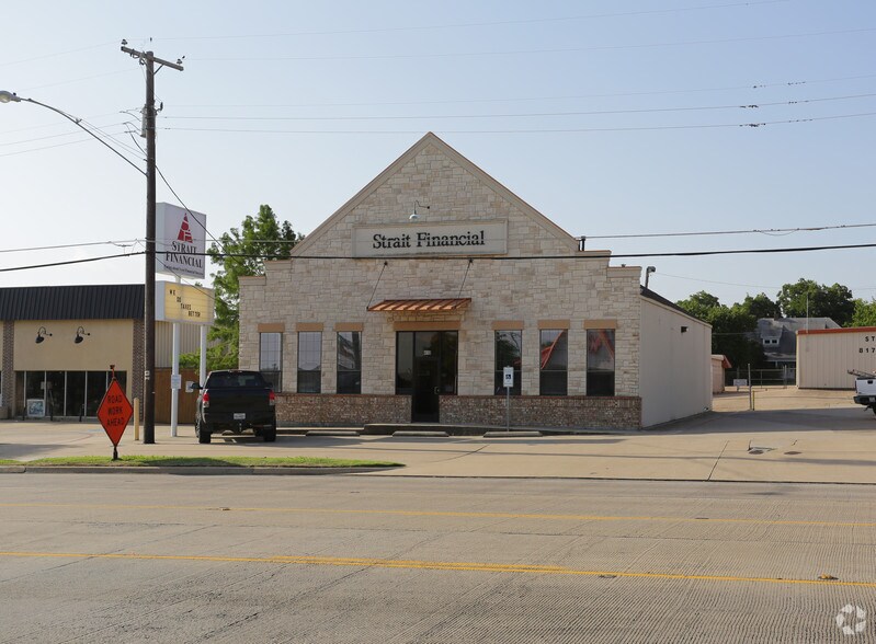 410 E Northwest Hwy, Grapevine, TX for lease - Primary Photo - Image 1 of 14