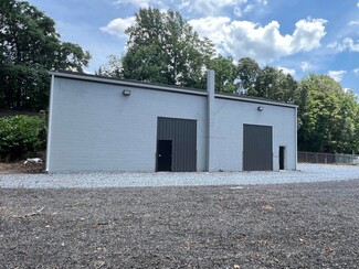 Plus de détails pour 901 Robins Rd, Lynchburg, VA - Industriel à vendre