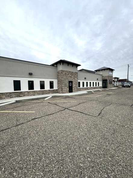 1619 N Whitley Dr, Fruitland, ID for lease - Building Photo - Image 1 of 4