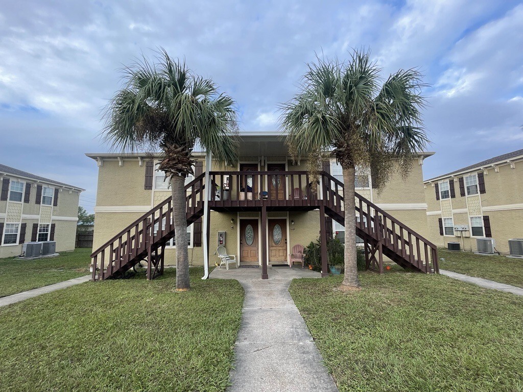 719 S Berthe Ave, Panama City, FL for sale Primary Photo- Image 1 of 5