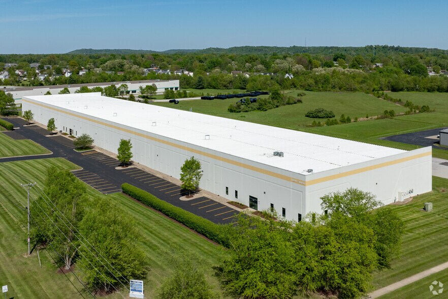 10641-10651 Freeport Dr, Louisville, KY à louer - Aérien - Image 2 de 5