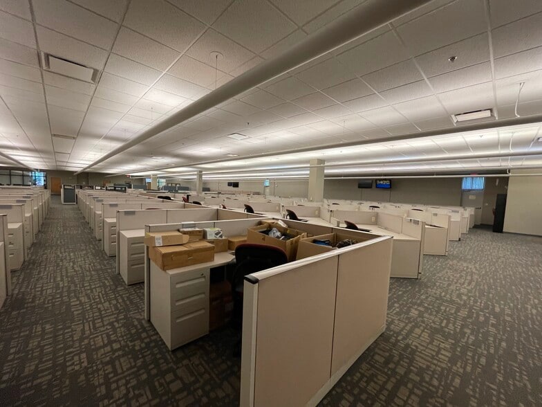 4800 Concentric Blvd, Saginaw, MI à louer - Photo intérieure - Image 3 de 41