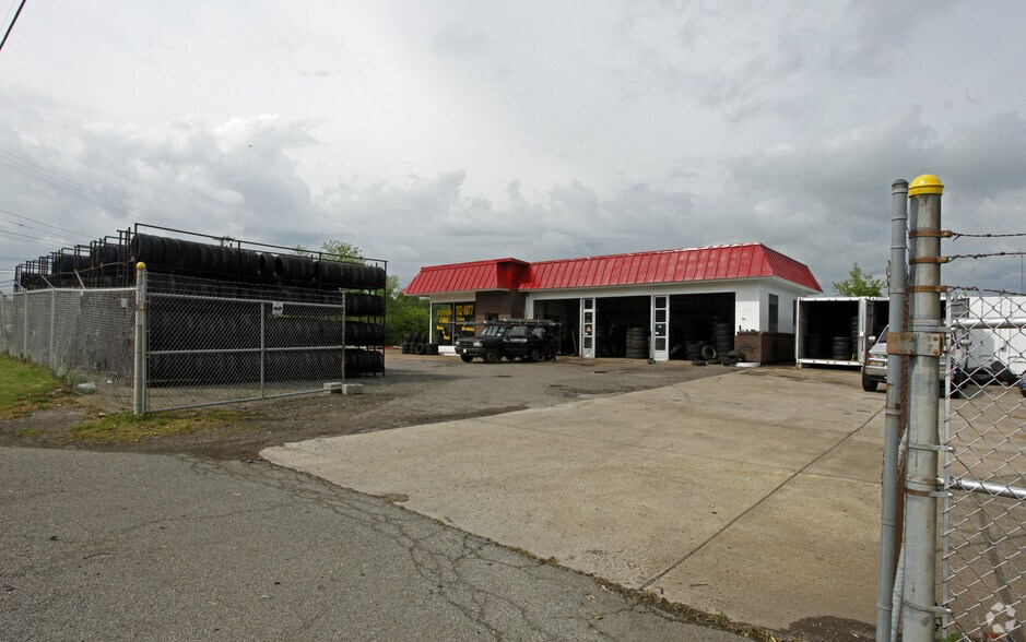 3700 Dickerson Pike, Nashville, TN for sale - Primary Photo - Image 1 of 2