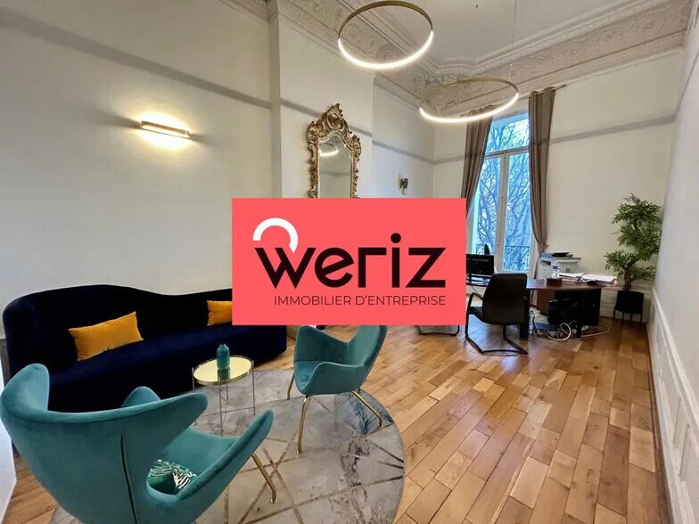 Office in Marseille for lease - Building Photo - Image 2 of 16