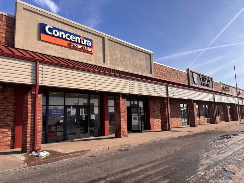 2008-2028 Lincolnway E, Goshen, IN à louer - Photo du bâtiment - Image 3 de 4