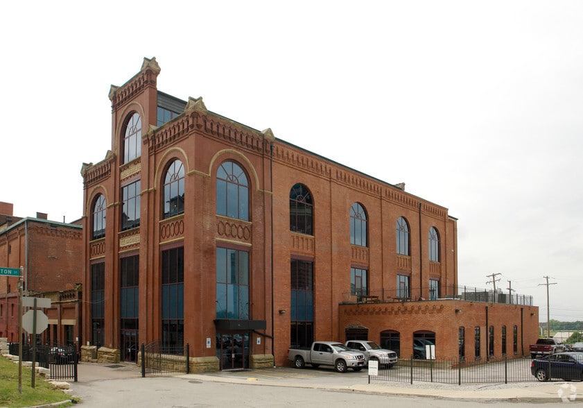 451-455 S Ludlow St, Columbus, OH for lease - Building Photo - Image 2 of 6