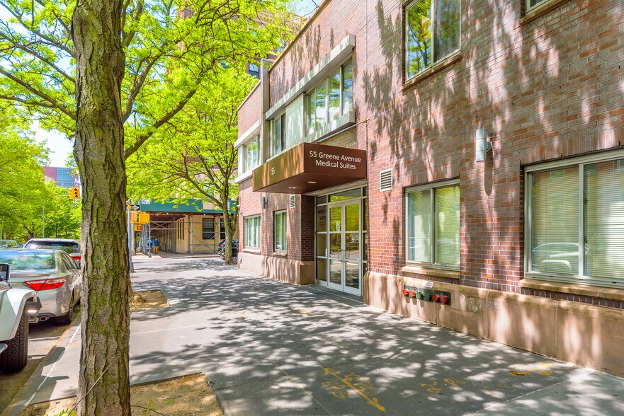 55 Greene Ave, Brooklyn, NY à vendre - Photo du bâtiment - Image 1 de 2