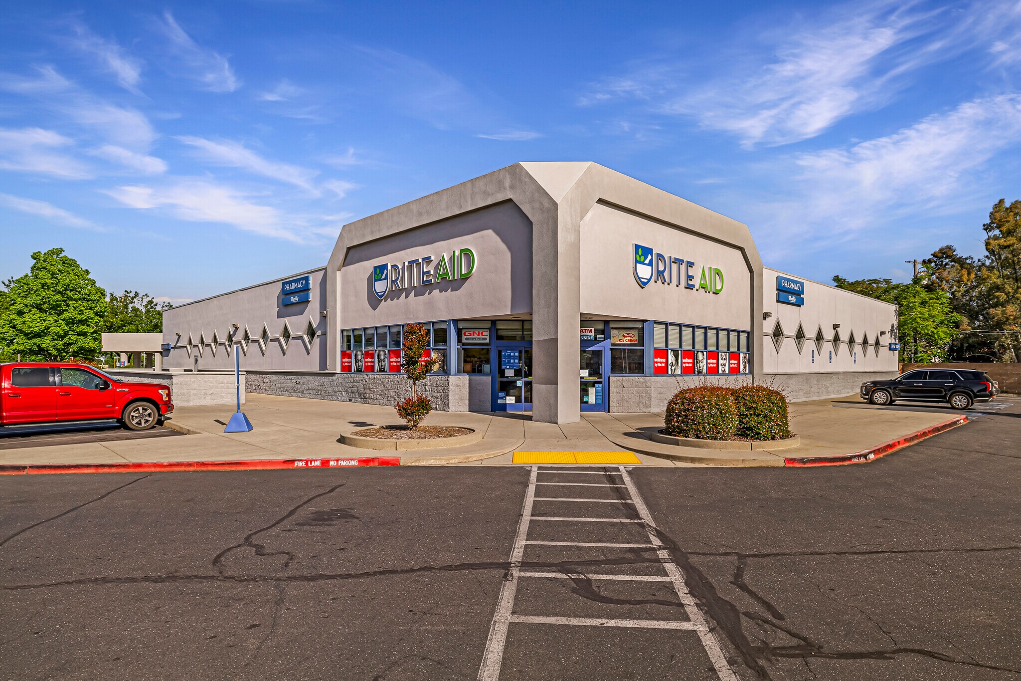 2700 Oro Dam Blvd E, Oroville, CA à vendre Photo du bâtiment- Image 1 de 1