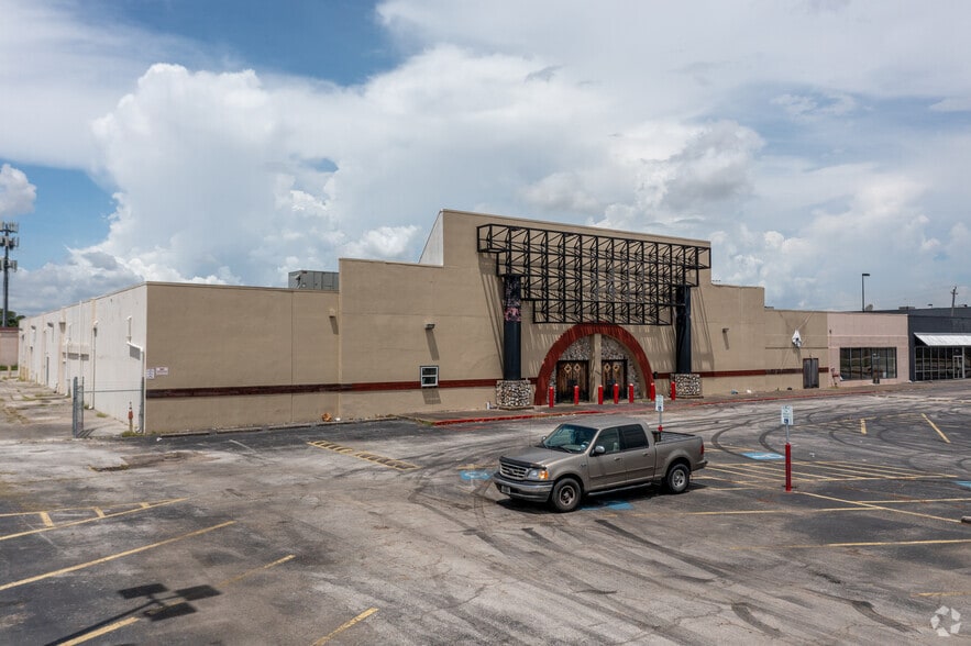 9960 Kleckley Dr, Houston, TX for lease - Building Photo - Image 3 of 7