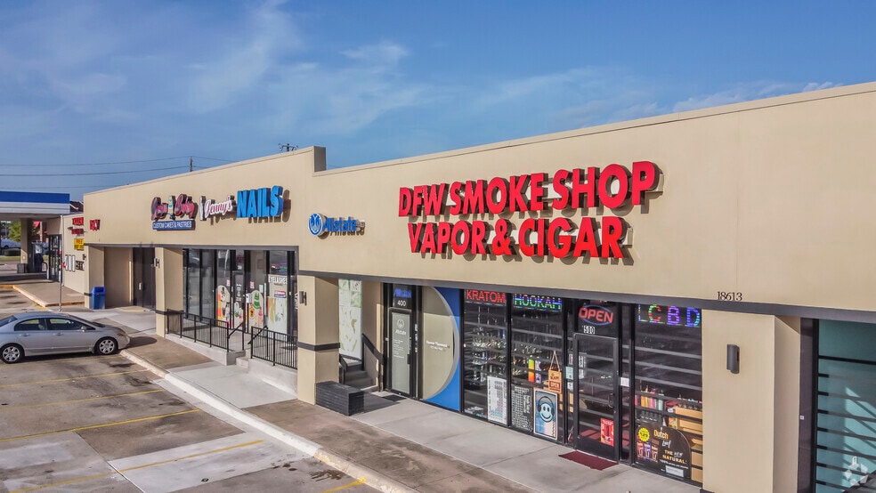 18613 Marsh Ln, Dallas, TX for sale - Building Photo - Image 3 of 4