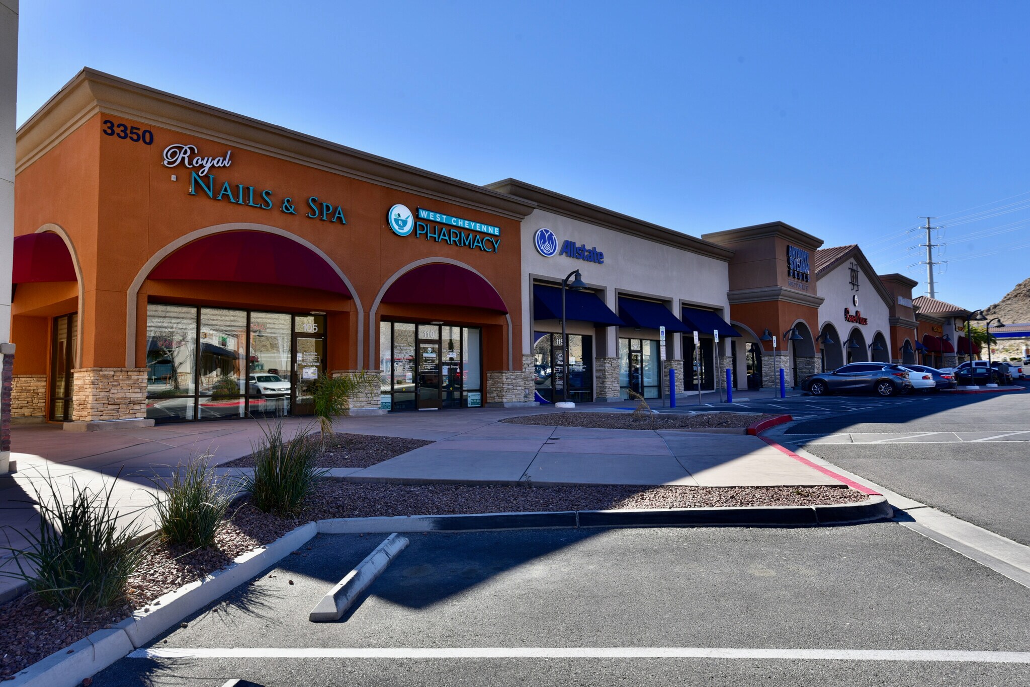 3350-3390 Novat St, Las Vegas, NV à louer Photo du bâtiment- Image 1 de 10