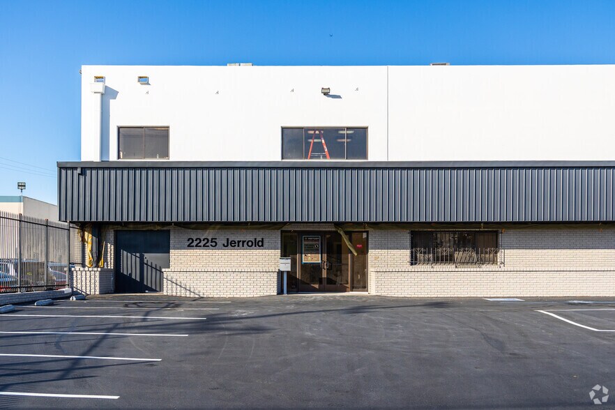 2225 Jerrold Ave, San Francisco, CA for sale - Building Photo - Image 2 of 7
