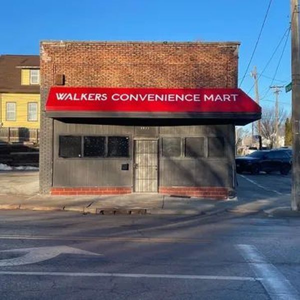Plus de détails pour 3932 N 16th St, Omaha, NE - Commerce de détail à vendre