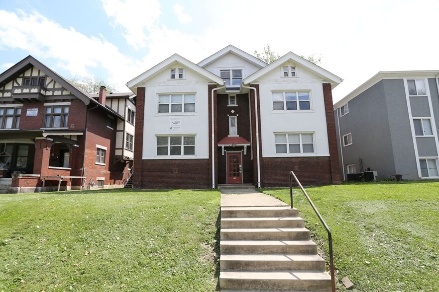 Ohio State Campus Portfolio portefeuille de 2 propriétés à vendre sur LoopNet.ca - Photo du bâtiment - Image 3 de 22