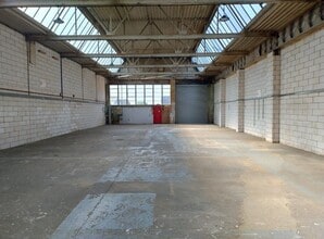 Wilbury Way, Hitchin for lease Interior Photo- Image 2 of 3