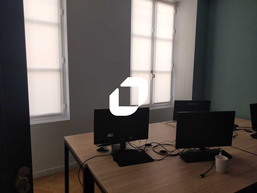 Bureau dans Bordeaux à vendre Photo du bâtiment- Image 1 de 15