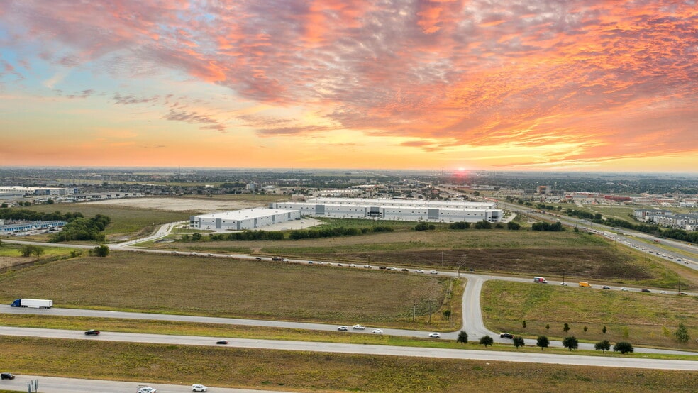 Hwy 130, Hutto, TX à vendre - Photo du bâtiment - Image 3 de 11