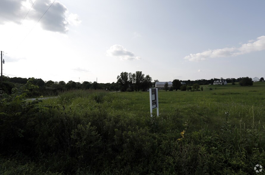 4900 Lincoln Hwy W, Thomasville, PA à louer - Photo du bâtiment - Image 2 de 2