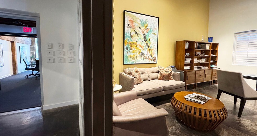 1023 Kings Ave, Jacksonville, FL for sale - Building Photo - Image 3 of 8