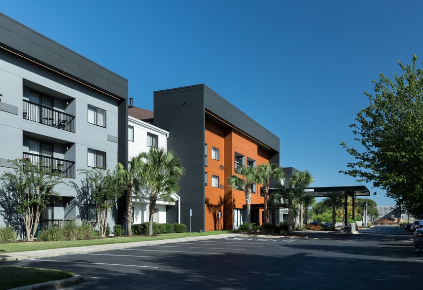 451 Creighton Rd, Pensacola, FL for sale - Building Photo - Image 3 of 20