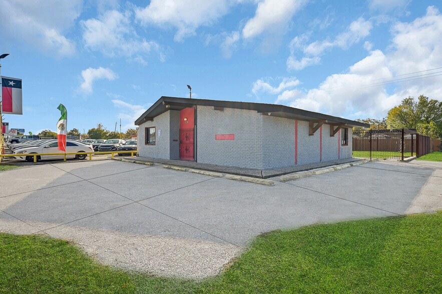602 Spencer Hwy, South Houston, TX à vendre - Photo du bâtiment - Image 2 de 20