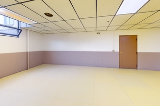 450 S Fellowship Rd, Maple Shade Township, NJ for lease Building Photo- Image 2 of 5