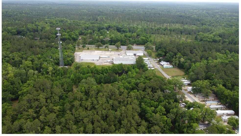 25040-25058 Blue Star hwy, Quincy, FL for lease - Building Photo - Image 2 of 17