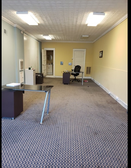 1323 N Calvert St, Baltimore, MD for sale - Interior Photo - Image 3 of 6