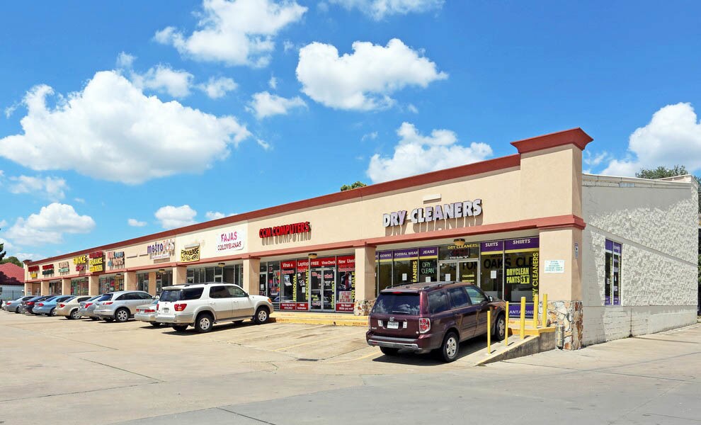 7710 Bellaire Blvd, Houston, TX for lease Primary Photo- Image 1 of 2