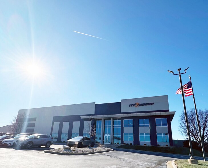 11990 Missouri Bottom Rd, Hazelwood, MO à vendre - Photo du bâtiment - Image 2 de 6