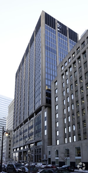 1080 Côte Du Beaver Hall, Montréal, QC à louer - Photo du bâtiment - Image 3 de 5