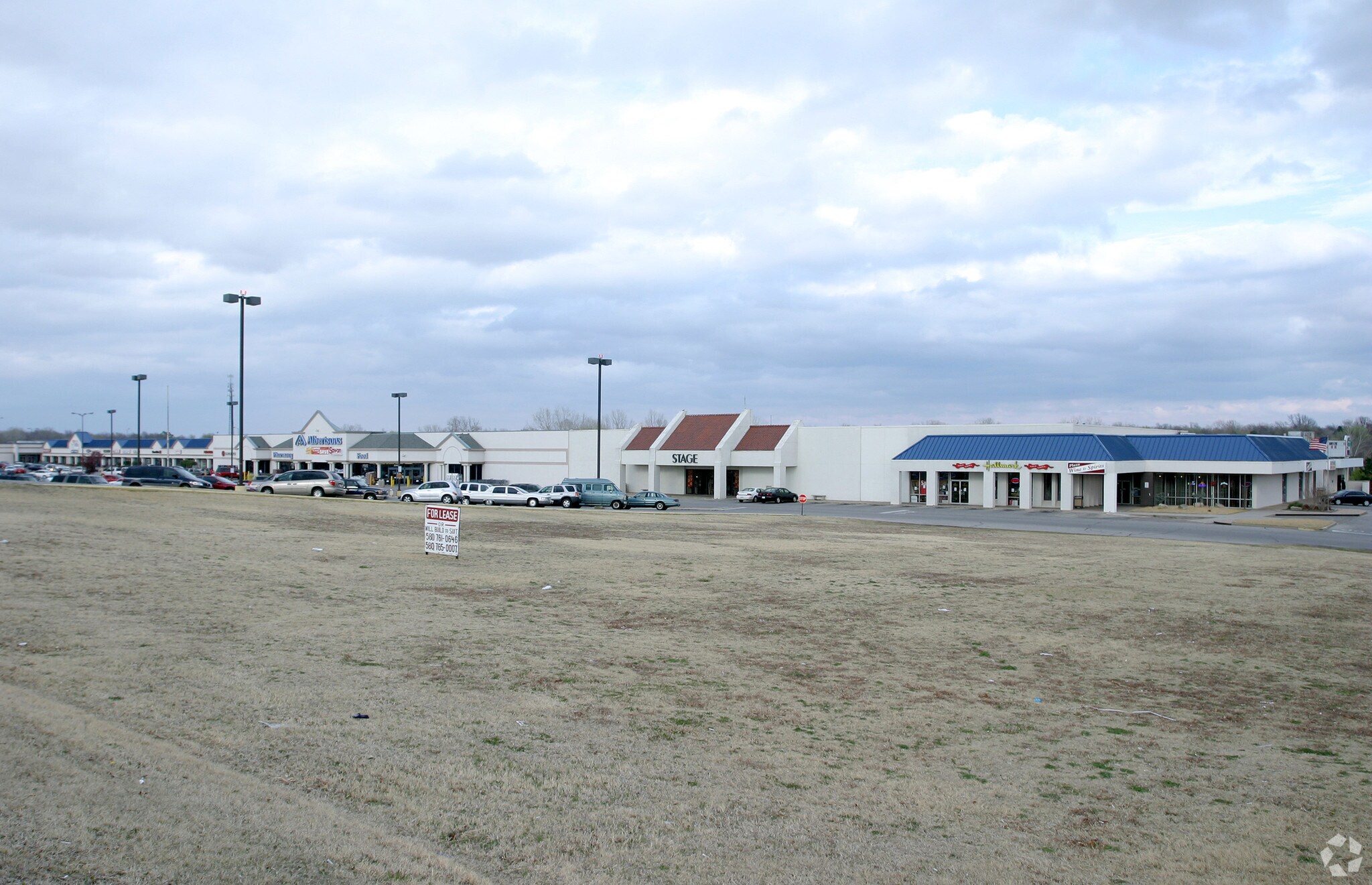 2101 N 14th St, Ponca City, OK for lease Primary Photo- Image 1 of 26