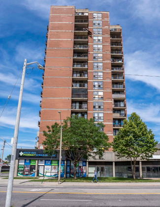 Plus de détails pour 810 Ouellette Av, Windsor, ON - Multi-résidentiel à vendre