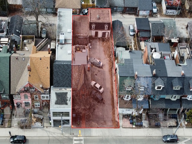 Plus de détails pour 530 Bathurst St, Toronto, ON - Terrain à vendre